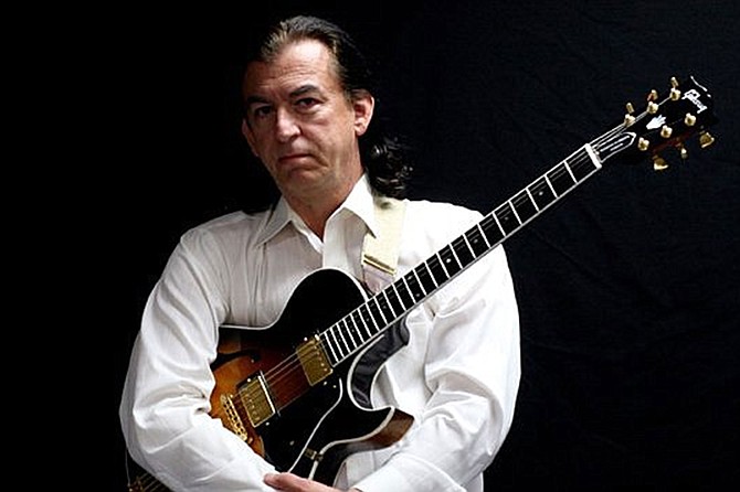 Guitar Plus Wayne Riker