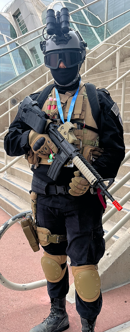 Eduardo Lopez: "Some of the cosplayers are walking funny like they are dizzy."