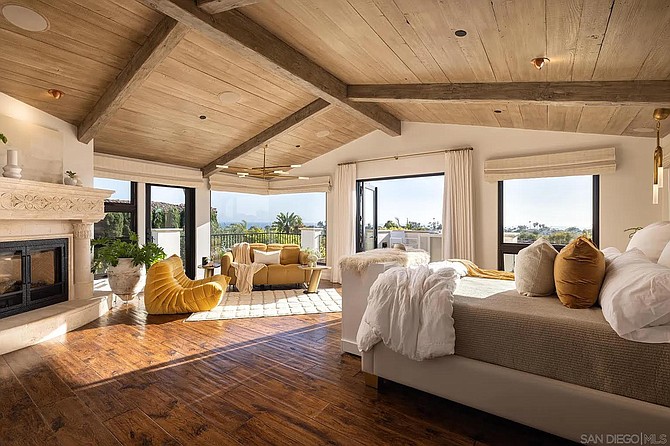 This lovely loft apartment...oh wait, it’s a master suite.