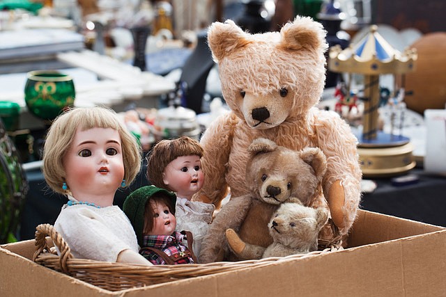 Bring your children to see the dolls that you had as a child, and the dolls their Grandmother’s played with.