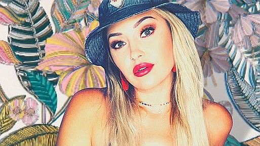 Anuhea performs at Dive on September 8 and $2 from every ticket sold will be donated to the Maui Food Bank.