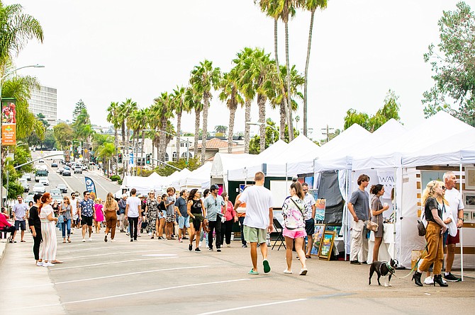 crowds at La Jolla Art & Wine Festival