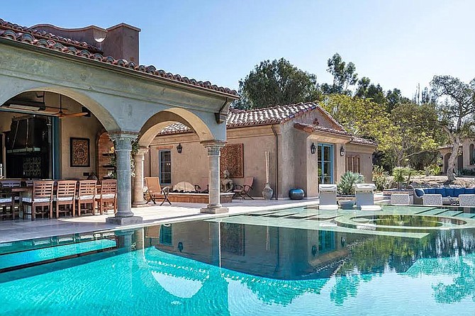 The mysterious underwater hot tub.