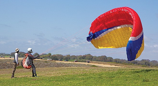 Attorney arrested at Torrey Pines glider port