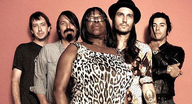 Lady Dottie & the Diamonds at Golden Island Dec 1