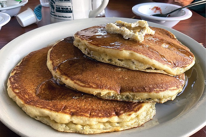 You get 3 pancakes with your omelet because, hey, this is FHOP.