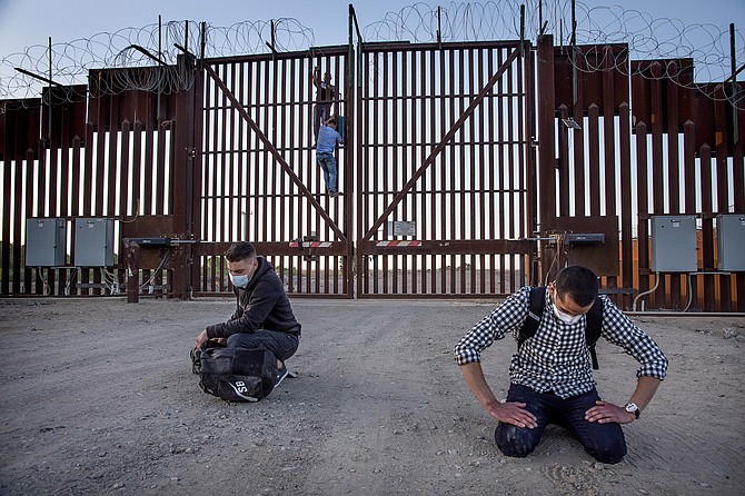 Come check out Don Bartletti's collection of 45 years of images from the U.S.-Mexico border.