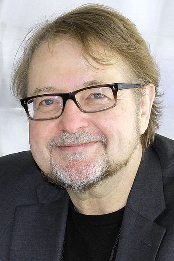 Former Reader writer visits the Fallbrook library to discuss his new book Good Night, Irene.
