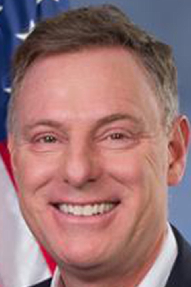 Scott Peters farmed out pharma fact-finding in San Francisco to his aide.