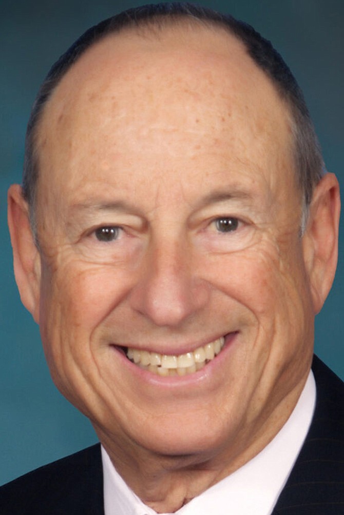 Steve Cushman: goosed Gloria’s campaign, now aiding Atkins