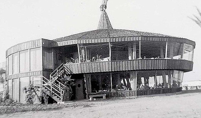 Christian's hut, 1954