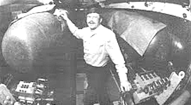 Glen Hall, torpedo room