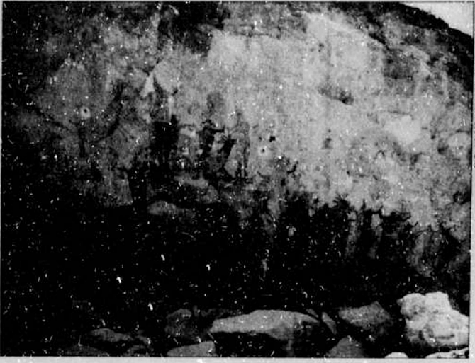 Cueva Pintada has been bedecked with the elaborate system of wooden ramp-ways paid for by the Mexican government.